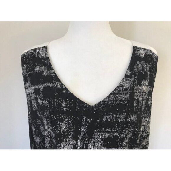 JOSEPH RIBKOFF 3/4 Sleeve Top Size 12 Black White Strap Shoulder Cuffs Stretchy - Picture 3 of 10